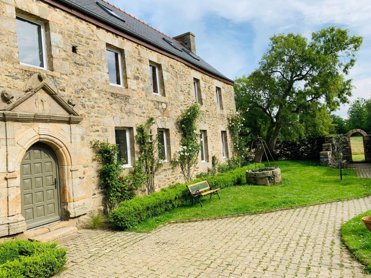 Le Domaine De Coat Rogan L'Espace Familial Ploezal Bagian luar foto
